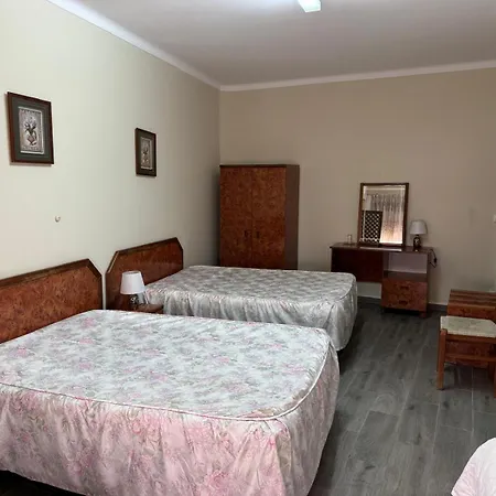 Guest house D. Carlos Residencial Caldas Da Rainha