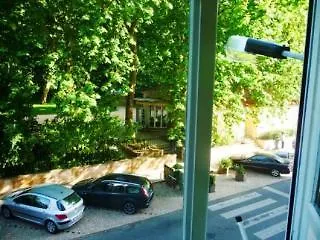 D. Carlos Residencial 3* קלדס דה ריינה