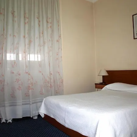 Maison d'hôtes D. Carlos Residencial Caldas Da Rainha