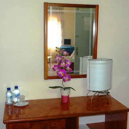 D. Carlos Residencial בית הארחה 3*
