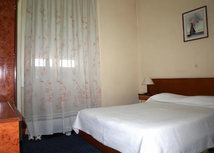 Maison d'hôtes D. Carlos Residencial Caldas Da Rainha